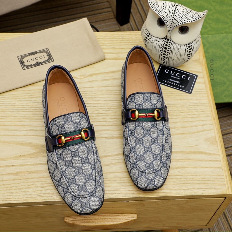 G*u*i leather shoes